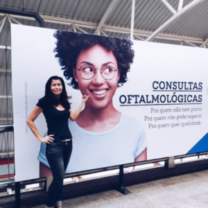 Veronica Barbosa Outdoor no metrô
